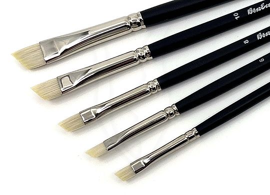  Hosszúnyelű művészecsetek 